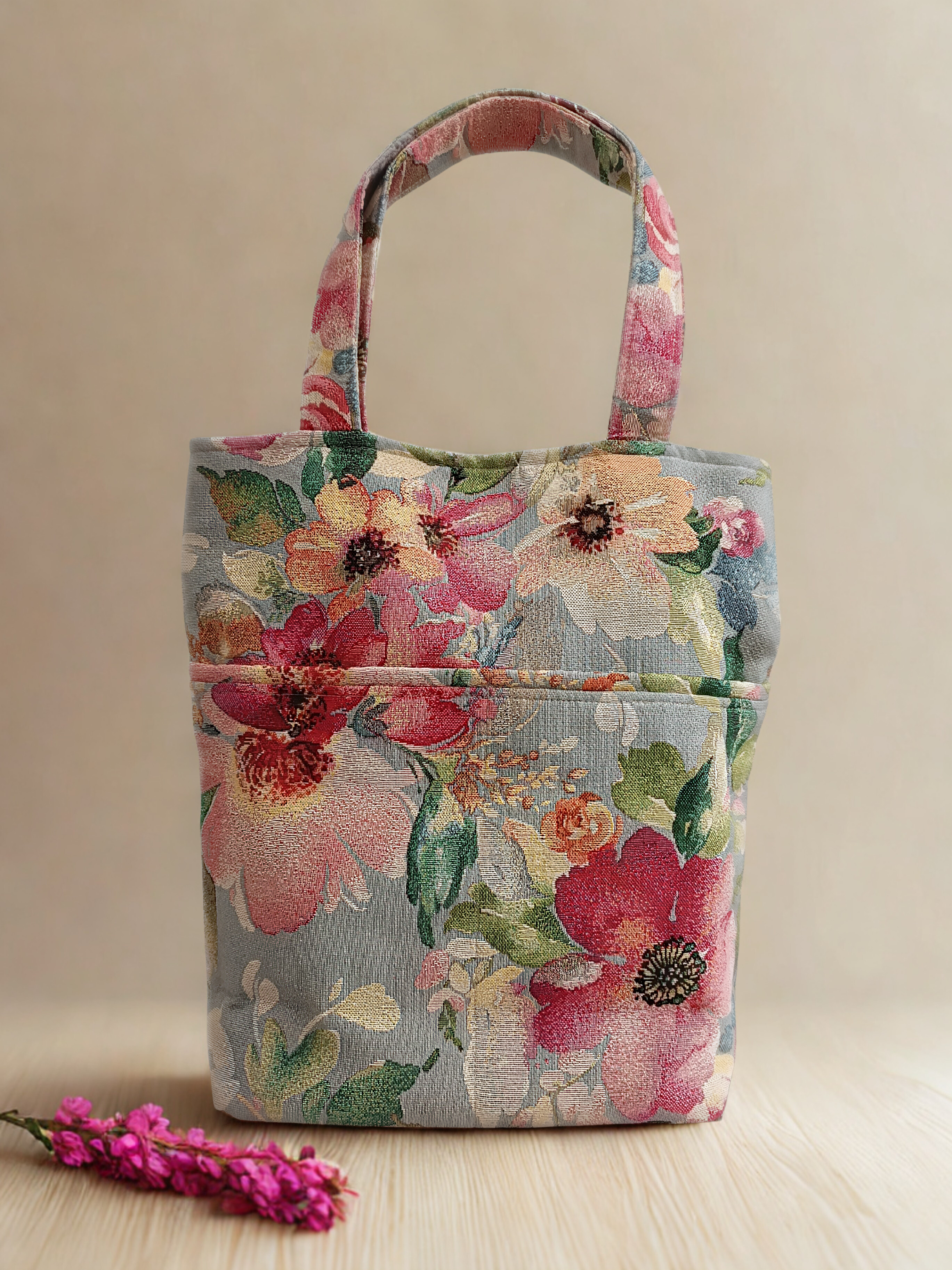 Floral jacquard shopper